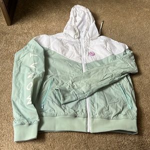 NWT MONAT Gear Windbreaker